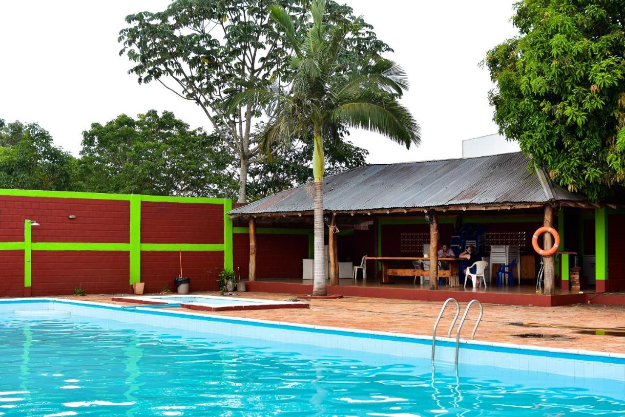Palmas Park Hotel Y Restaurant Obligado 外观 照片