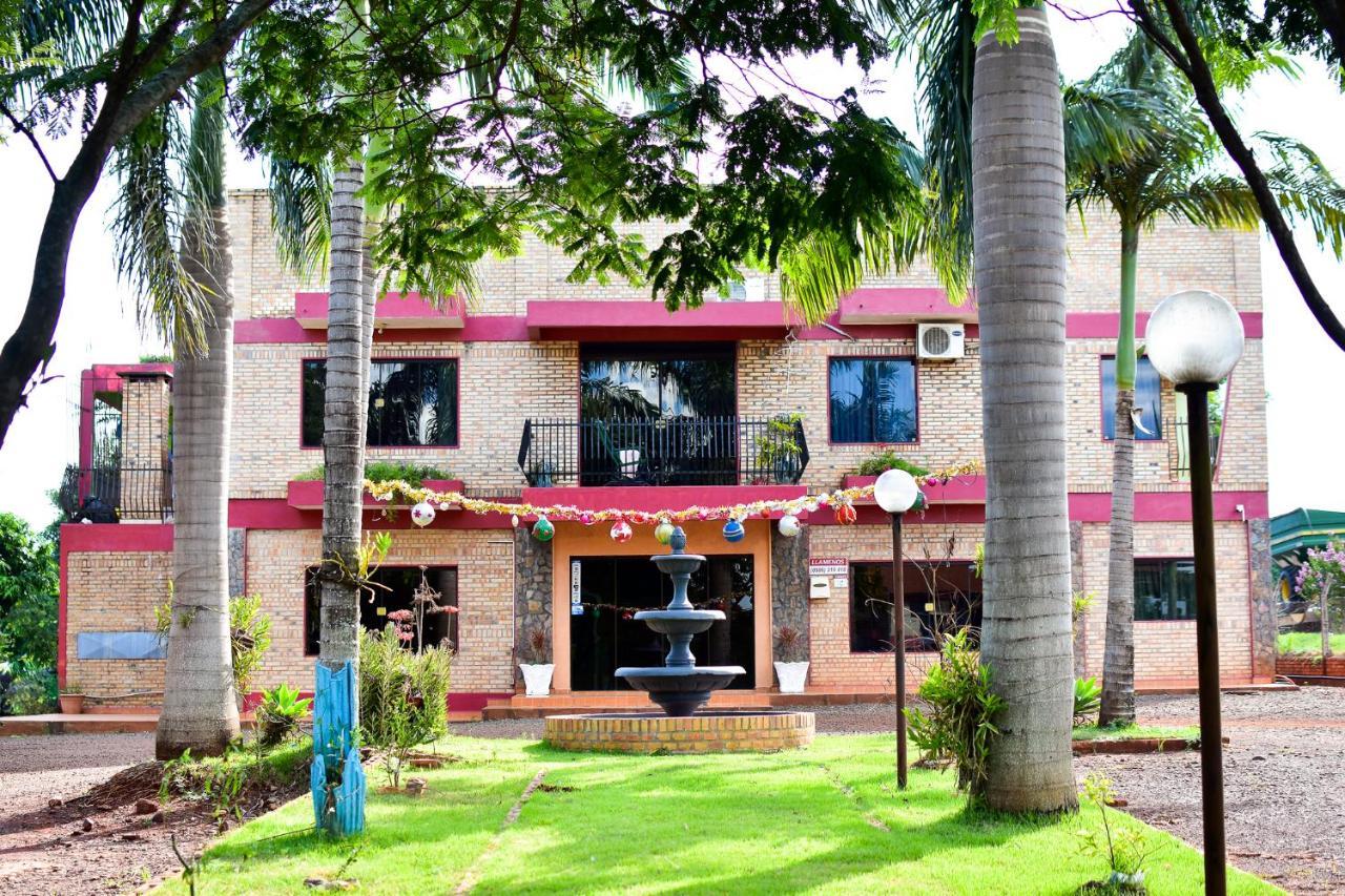 Palmas Park Hotel Y Restaurant Obligado 外观 照片