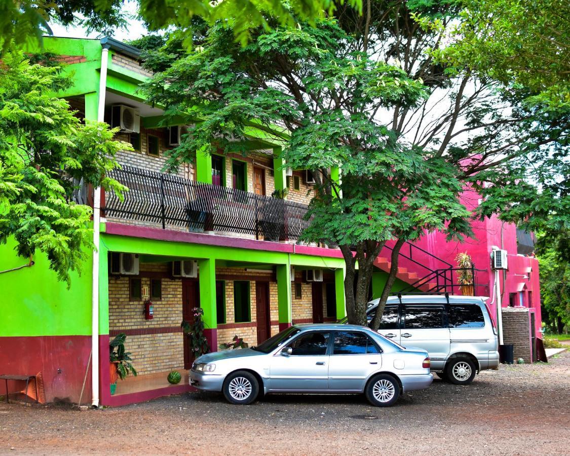 Palmas Park Hotel Y Restaurant Obligado 外观 照片