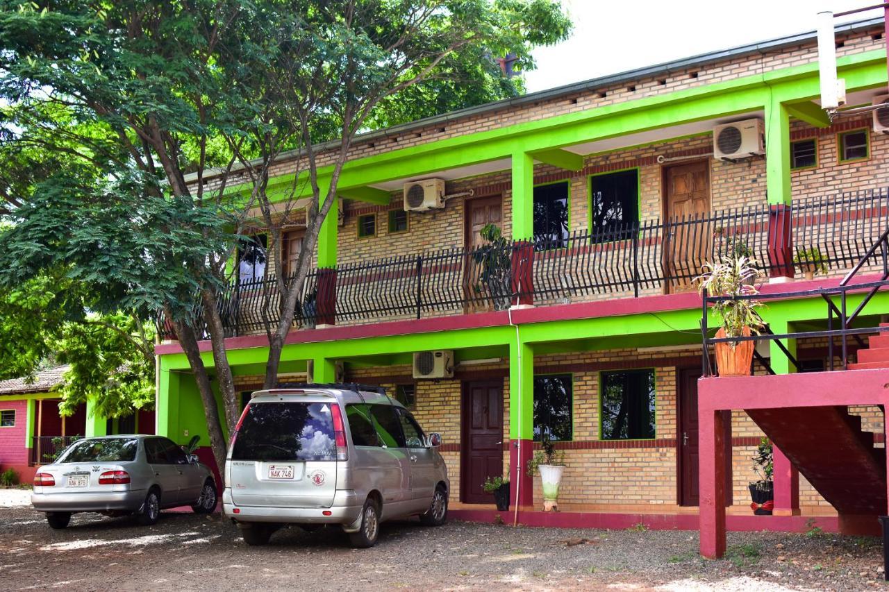 Palmas Park Hotel Y Restaurant Obligado 外观 照片